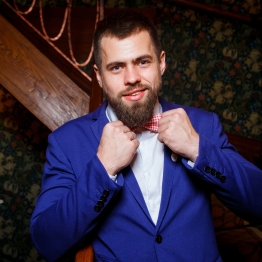 Александр Макаров