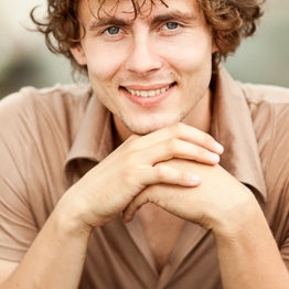 Юрий Стахов