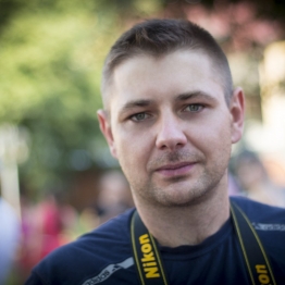 Руслан Комоні