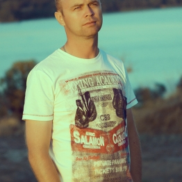 Руслан Комардин