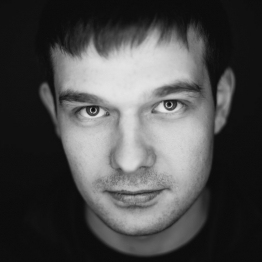 Максим Бахур