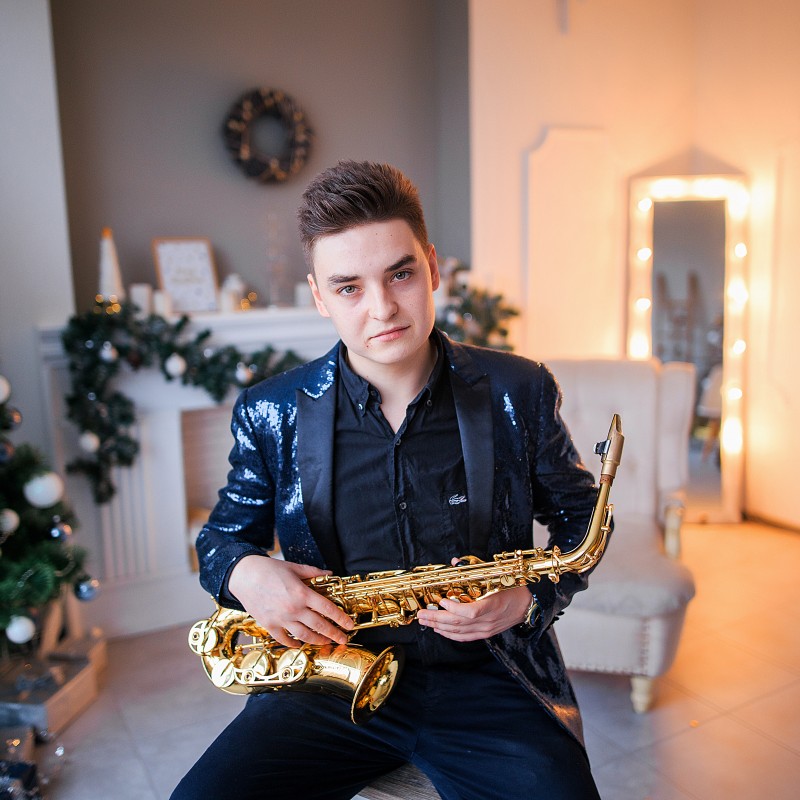 Богдан Долгий