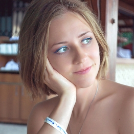 Алёна Пушкова