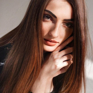 Марина  Литвинова