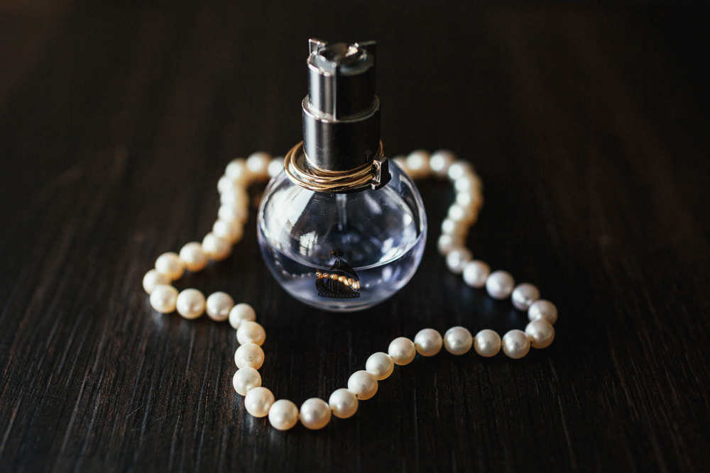 парфюм невесты и жемчуг