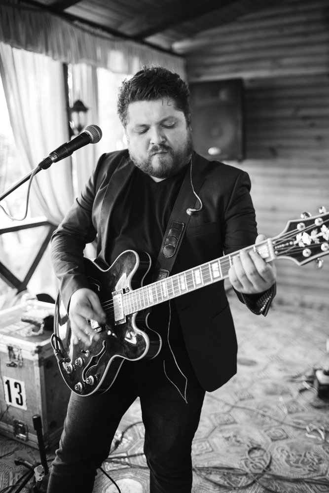 гитарист музыкант фото