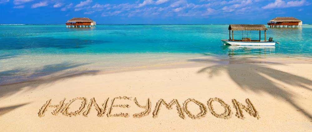 Океан, піщаний пляж фото 