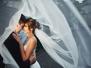 Довга весільна фата: види і відмінності - Hot Wedding Blog