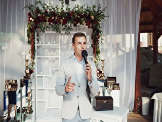 Чим тамада відрізняється від ведучого - Hot Wedding Blog