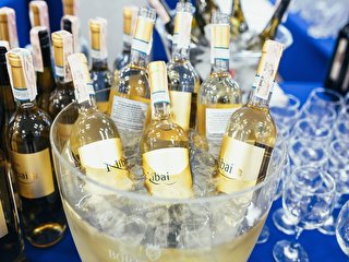 Скільки потрібно алкоголю на весілля - Hot Wedding Blog