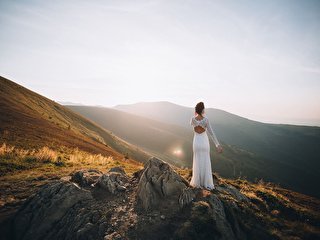 Весільна сукня прямого силуету - Hot Wedding Blog
