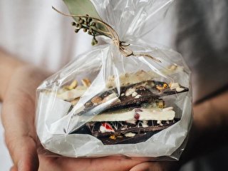 Розыгрыш призов: подарки гостям на свадьбу за конкурсы - Hot Wedding